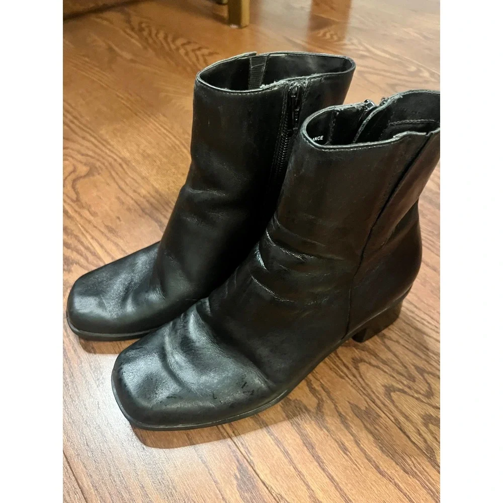 Madeline Favor Black Leather Square Toe Block Heel Ankle Boots Size 8M